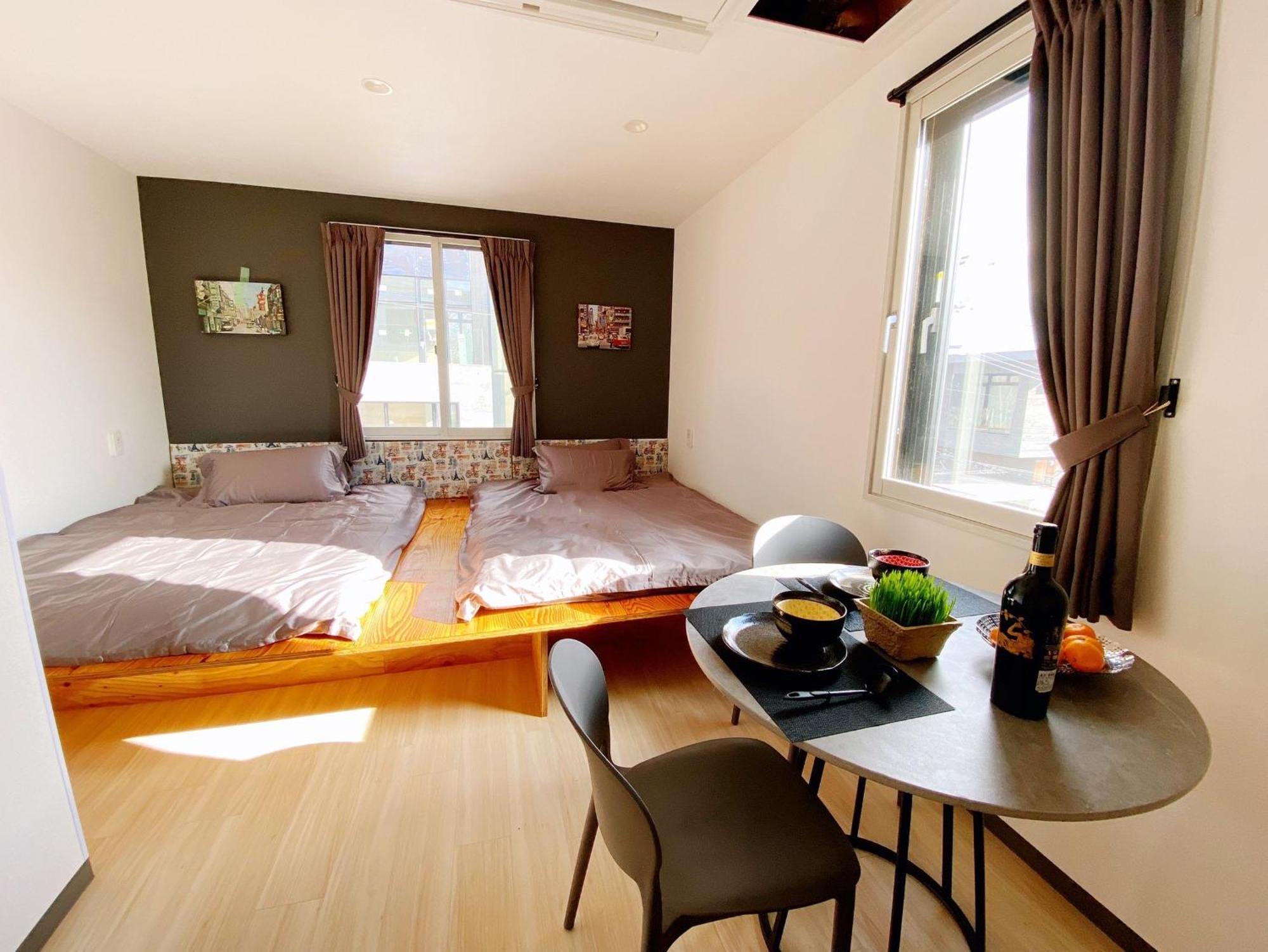 Q Fox Gmg Hotel Куттян Экстерьер фото